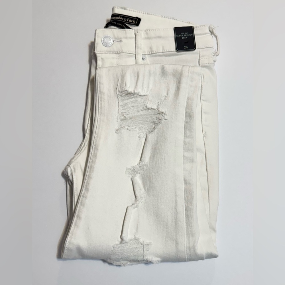 NWOT Abercrombie & Fitch women The Super Skinny Jean. Size 24/28R - Picture 3 of 4